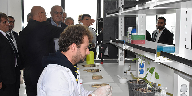 Türkiye'de bir ilk! Bitki hastanesi açıldı