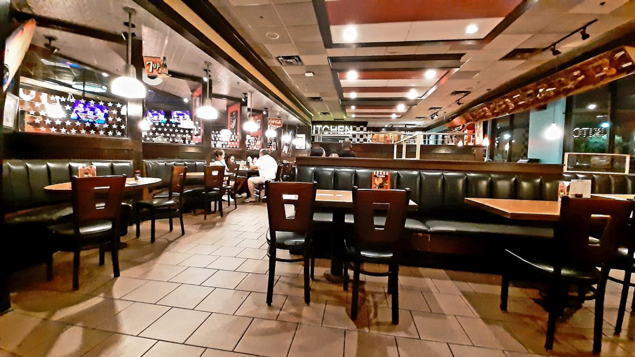 Türkiye’de de şubeleri var! Ünlü restoran zinciri iflası duyurdu