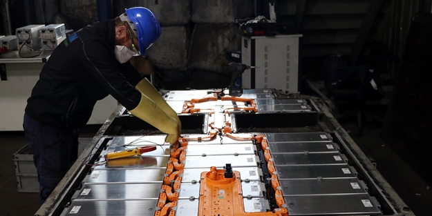 Türkiye'de ilk defa yapıldı... ''Kritik ham madde'' elde edildi