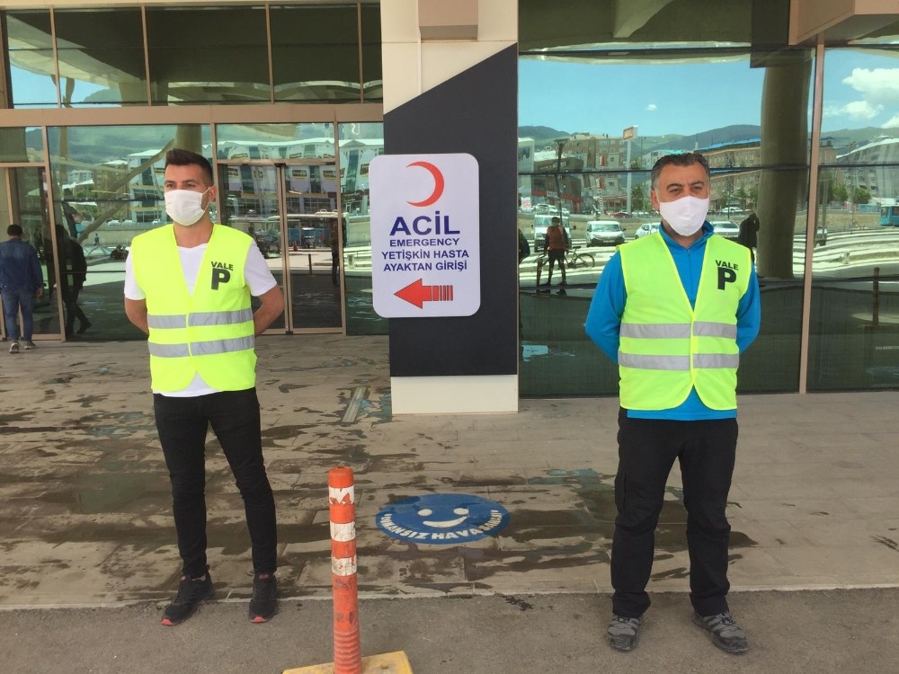 Türkiye’de ilk kez bir hastanede ücretsiz vale hizmeti başladı 