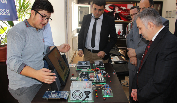 Türkiye'de ilk ve tek! Lise öğrencileri yaptı