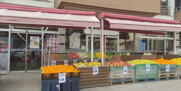 Türkiye'deki dev market zinciri şubelerini peş peşe kapattı
