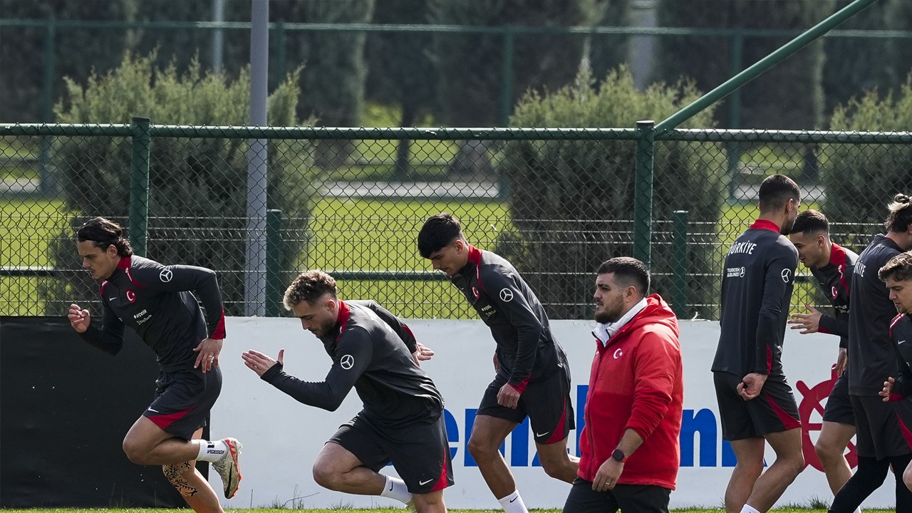Türkiye'deki gariplik bu: Duyan şaşkın: Yeniden mi gerçekten! Şaka mı bu Montella!