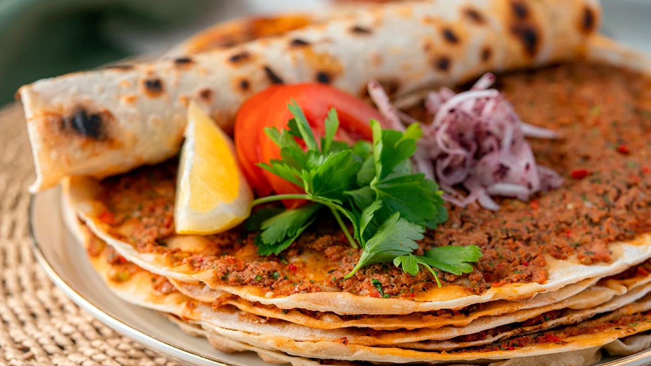 Türkiye'deki o ilimzde skandal patlak verdi! Lahmacun skandalı!