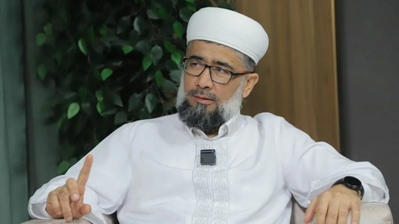 Türkiye'deki Özbek alim, Özbekistan'ın diktatör yönetimine teslim edildi