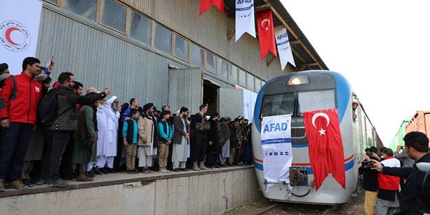 Türkiye'den Afganistan'a yardım eli