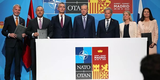 Türkiye'den çok net mesaj: Uymazlarsa NATO'ya almayız