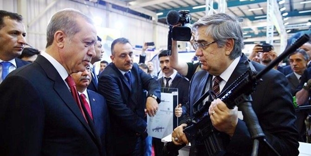 Türkiye'den dünyaya büyük gözdağı... Milli silahlar göz kamaştırıyor!