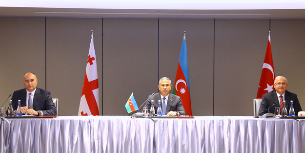 Türkiye'den Ermenistan açıklaması geldi! Bakan Güler: Güney Kafkasya'da tarihi fırsat... Sözleri ile paylaştı