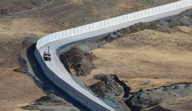 Türkiye'den güvenlik hamlesi! Sınıra 33 kilometrelik set