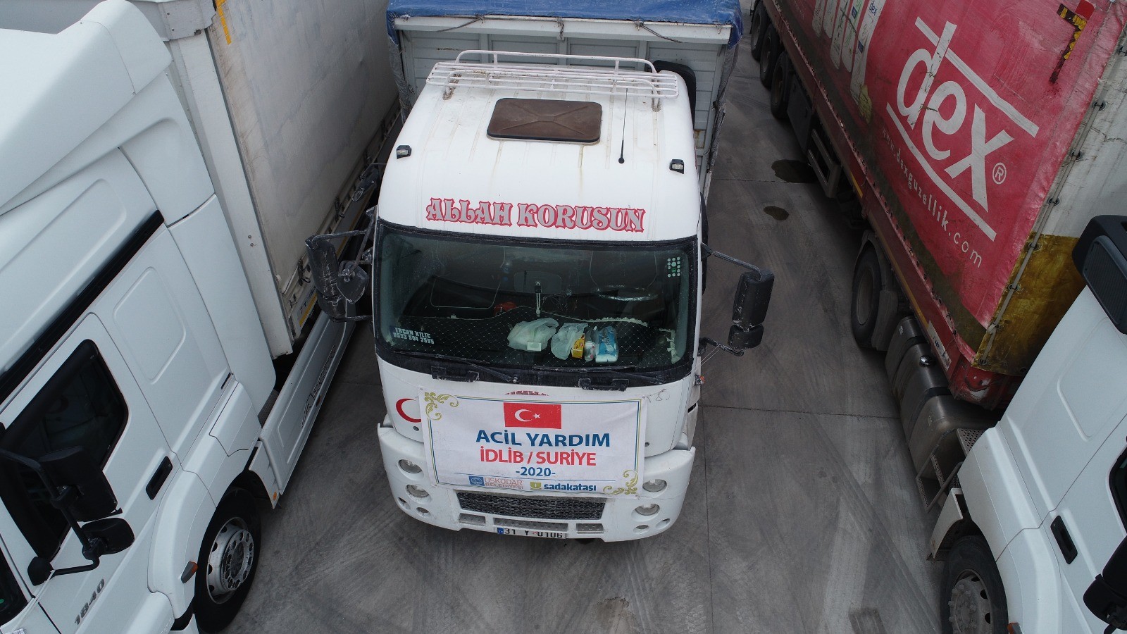 Türkiye’den İdlib’e 85 TIR insani yardım