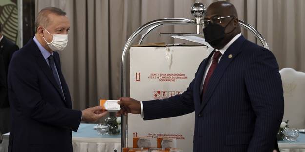 Türkiye'den Kongo'ya 100 bin doz aşı hibesi