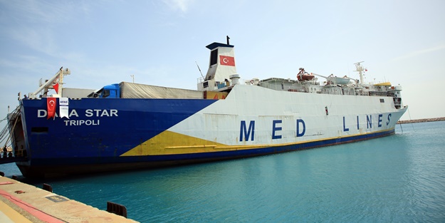 Türkiye'den Lübnan'a insani yardım gemisi