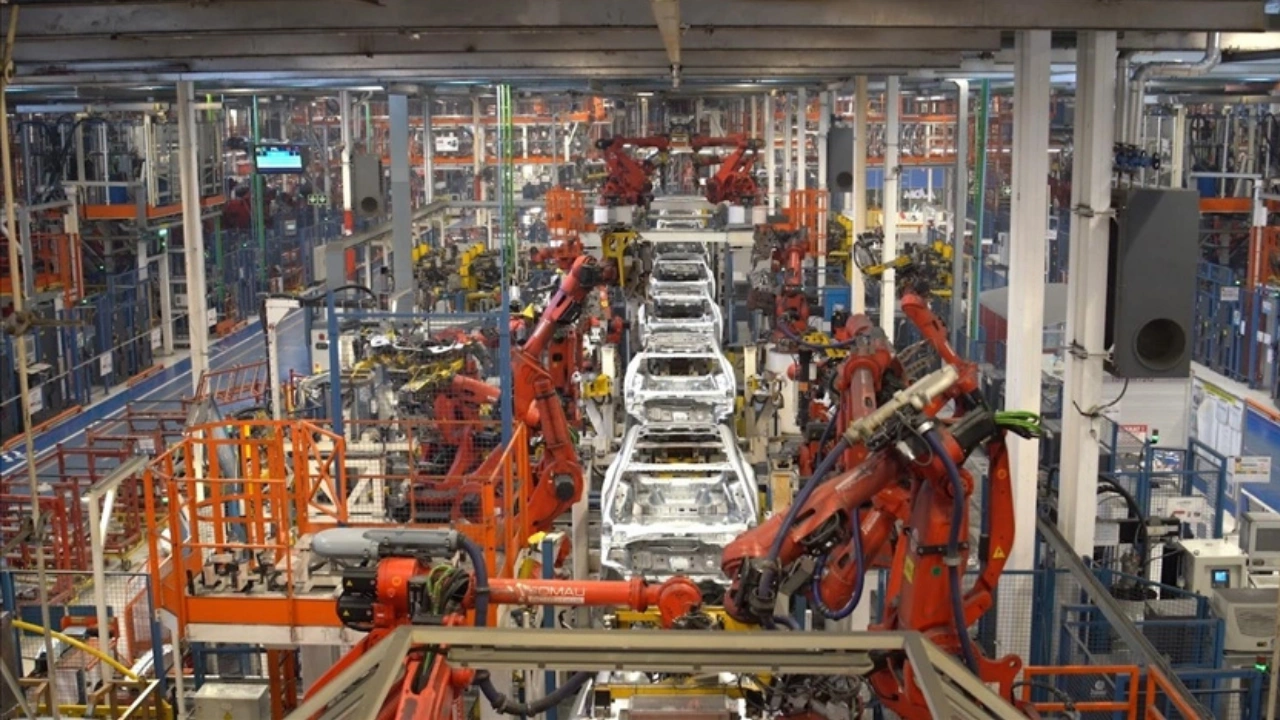 Türkiye'den otomotivde üst üste üçüncü kez ihracat rekoru