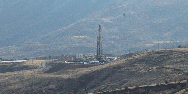 Türkiye'den tarihi petrol keşfi! Bölgeden petrol fışkırıyor... Günlük çıkarılan petrol miktarı duyuruldu