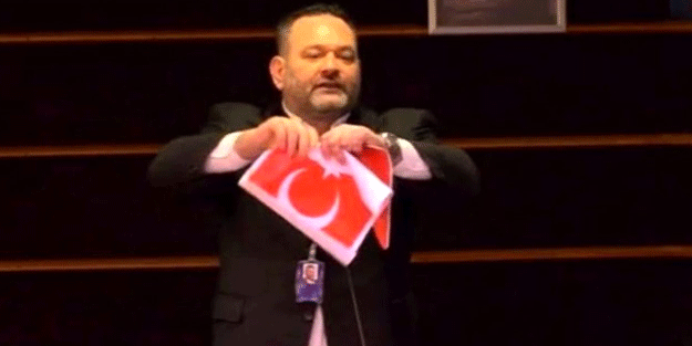 Türkiye'den, Türk bayrağını yırtan Yunan vekili şoke eden hamle
