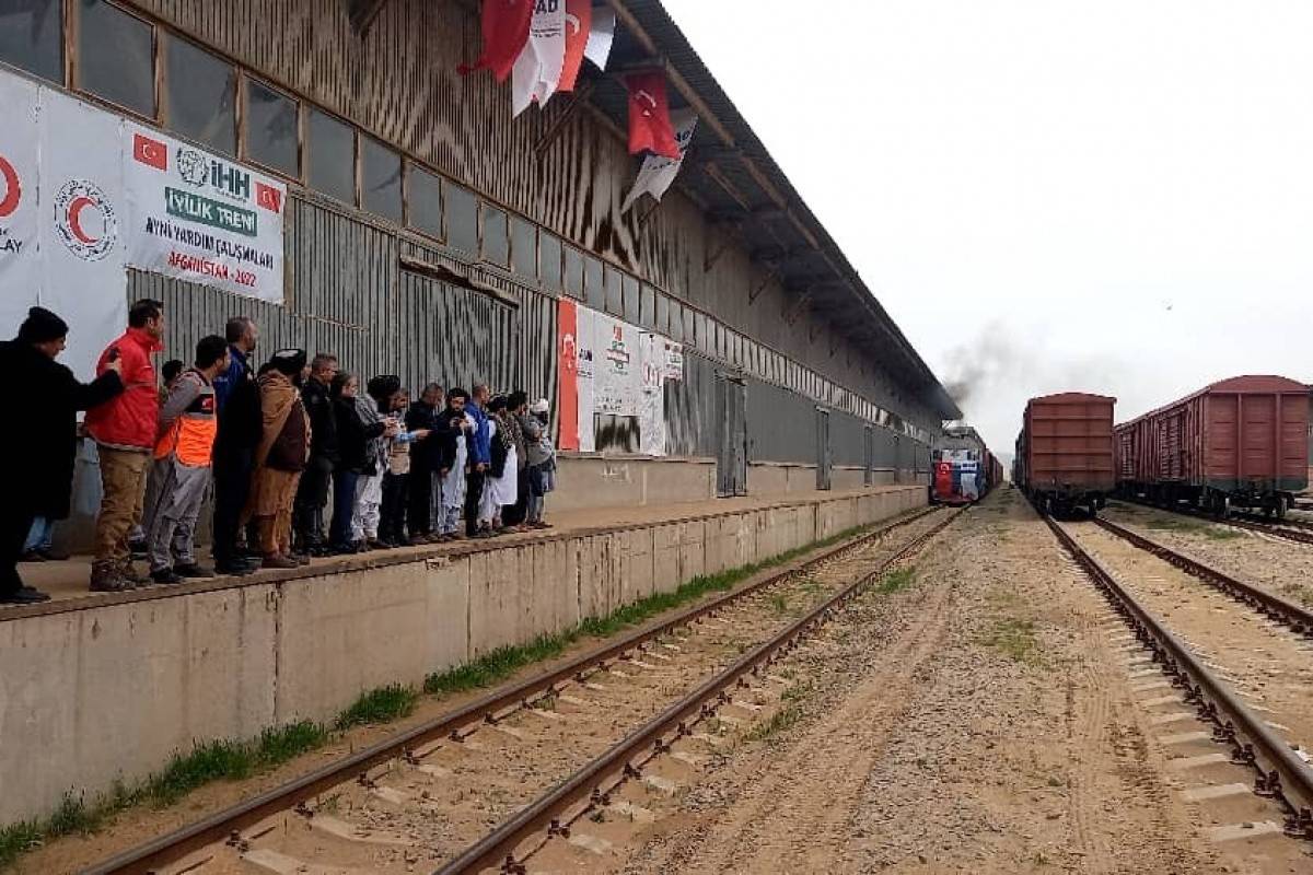 Türkiye'den yola çıkan 3'üncü 'İyilik Treni' Afganistan'a ulaştı