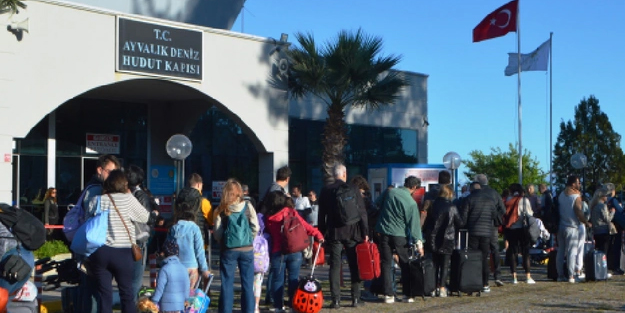 Türkiye'den Yunanistan'a akın var: Ülkeye giden Türk sayısında büyük artış... Gözler oraya çevrildi