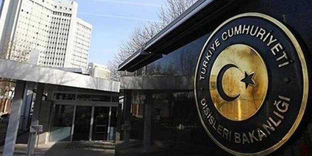 Türkiye'den Yunanistan'a çok sert bayrak tepkisi