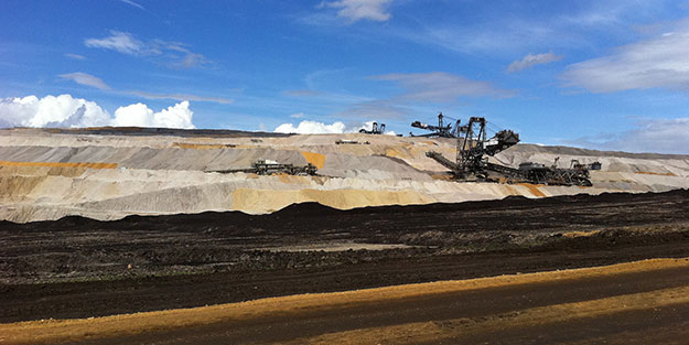 Türkiye'den yüzyılın madeni için tarihi adım! 1,8 milyon tonluk rezerv, toprak altından fışkırıyor