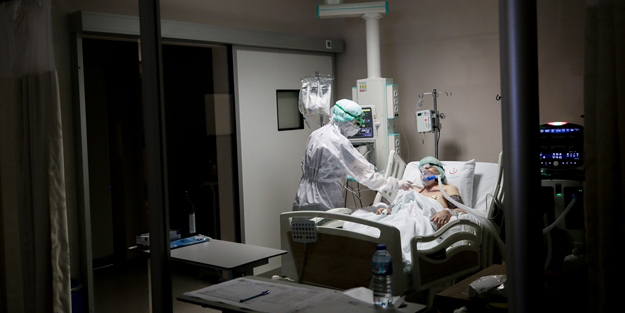 Yoğun bakımdaki hasta sayısı azalıyor can kaybı artıyor