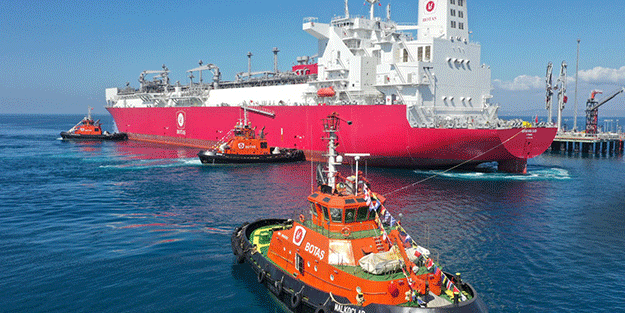 Türkiye'nin 3'üncü FSRU gemisi Akdeniz'e girdi