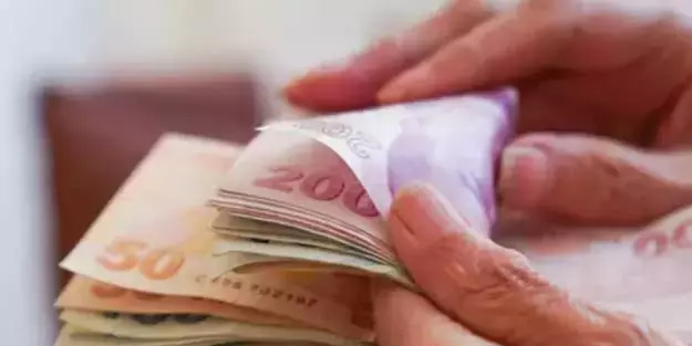 Türkiye'nin 5000 lira emekli ikramiyesi çıkışı: TBMM 'de kabul edildi, süreci başladı!
