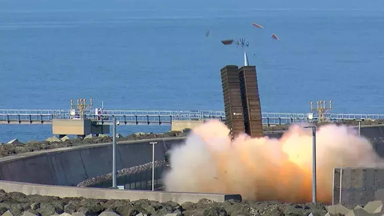 Türkiye'nin balistik füzesi Atina ile Tel Aviv'de alarm zillerini çaldırdı Tayfun etkisi