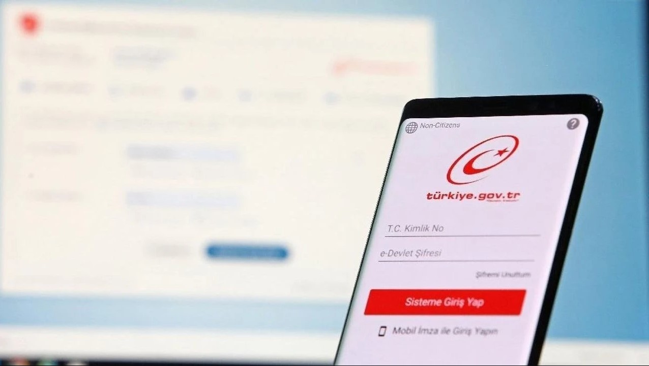 Türkiye’nin dijitaldeki başarı hikâyesi! e-Devlet sistemini satın almak için sıraya girdiler