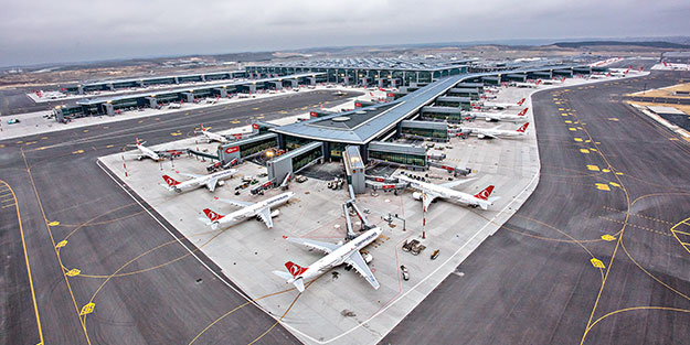 Türkiye’nin dünyaya açılan yeni kapısı bayrağı devraldı
