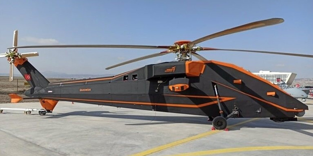 Türkiye'nin elektrikli ve insansız helikopteri görüntülendi