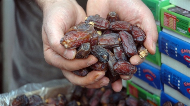 Türkiye’nin en ucuz hurması Van’da