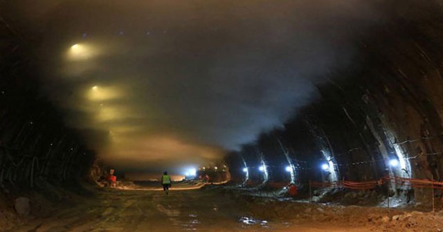 Türkiyenin en uzun tüneli Ovit’te son 300 metre kaldı