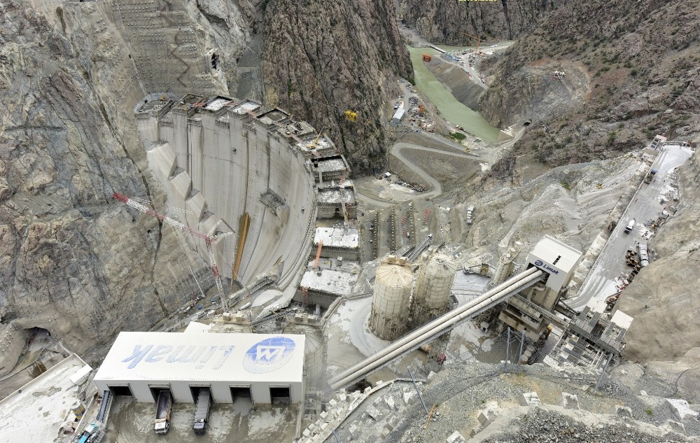 Türkiye’nin en yüksek barajı 205 metreye ulaştı 