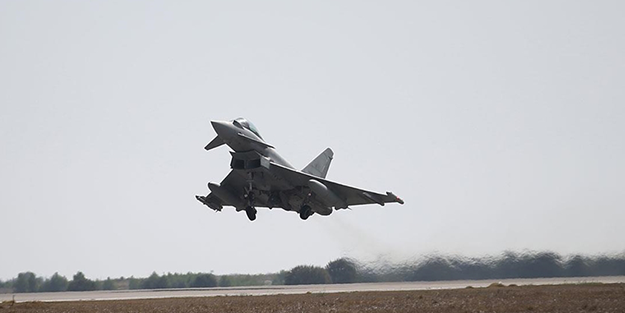 Türkiye'nin Eurofighter hamlesi sonrası ABD'den bomba karar! Fotoğrafları peş peşe servis ettiler