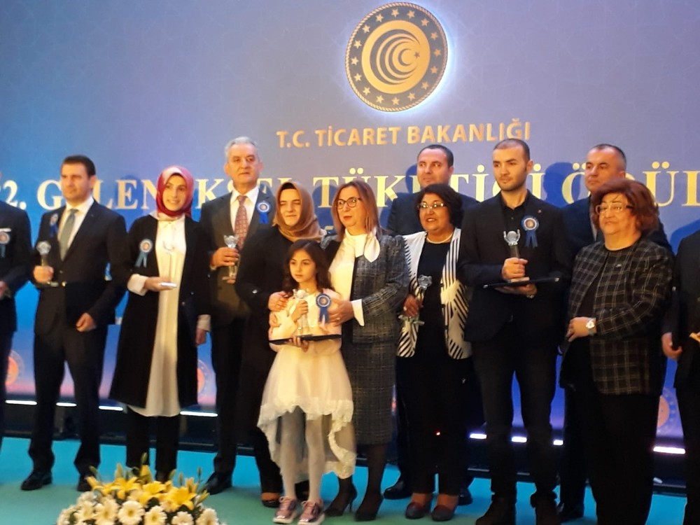 Türkiye’nin gündemine oturan küçük tüketiciye büyük ödül 