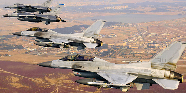 Türkiye'nin hamlesi sonrası Yunanlılar doğruladı: Bize savaş uçağı gönderiyorlar