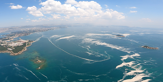 Türkiye'nin hiç hesapta olmayan bölgesi için izin istediler! 'Denizden petrol fışkırdı' haberini her an alabiliriz