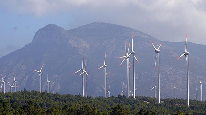 Türkiye'nin ikinci büyük rüzgar santrali devrede