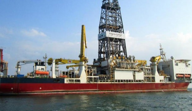 Türkiye'nin ikinci sondaj gemisi boğazdan geçti!