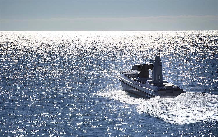 Türkiye'nin ilk silahlı deniz aracı ULAQ, Mavi Vatan ile buluştu