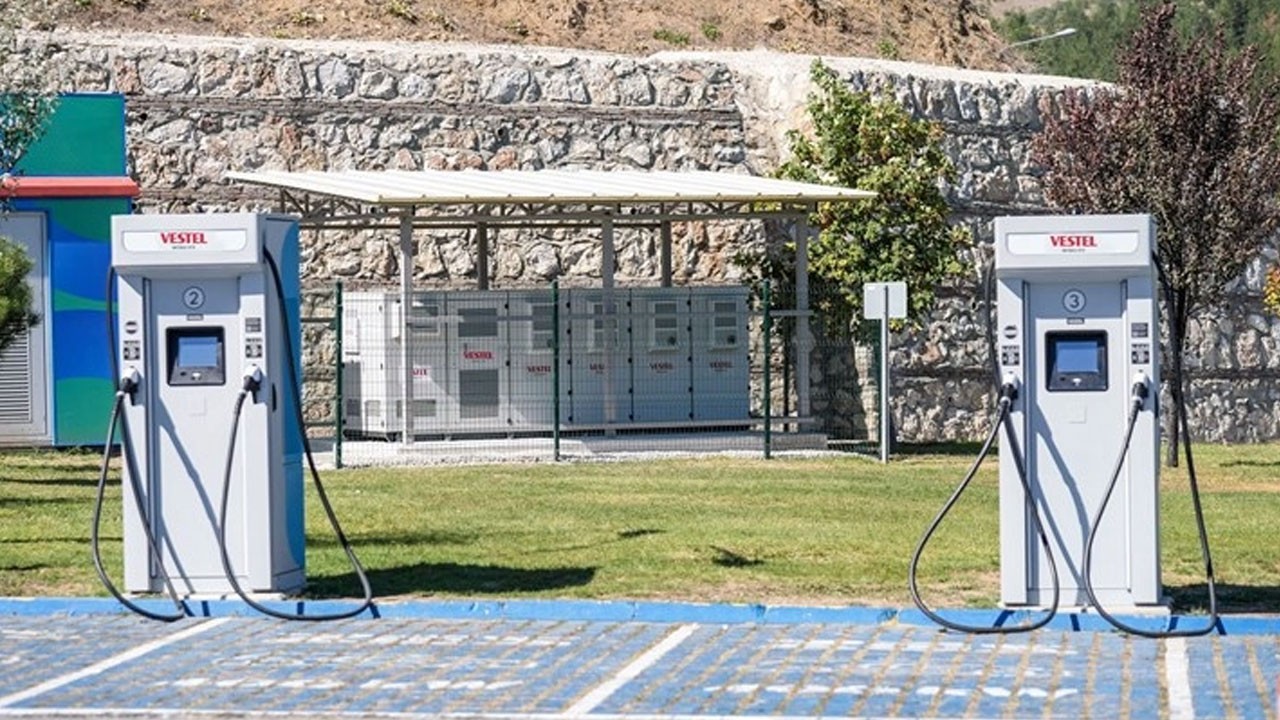 Türkiye'nin ilk yerli batarya enerji depolama sistemi devreye girdi