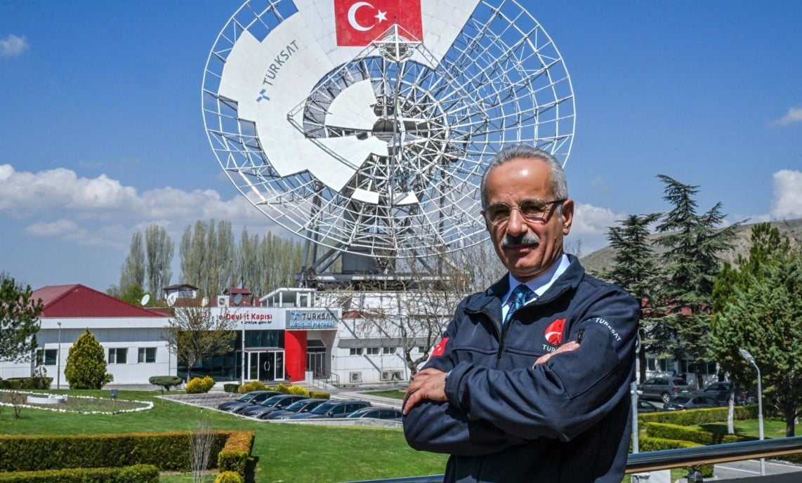Türkiye'nin ilk yerli ve milli haberleşme uydusu Türksat 6A! Uzayda 192 milyon kilometreyi aştı