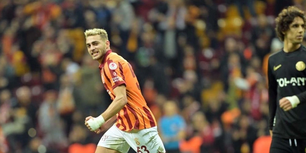 Türkiye'nin konuştuğu Galatasaray'ın gözbebeğine transfer kancası! Dünya devi kapısını çaldı! Teklif ettiler