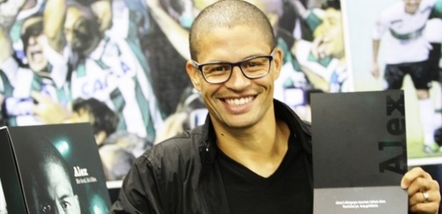 Milli takım maçlarına Alex de Souza bombası!