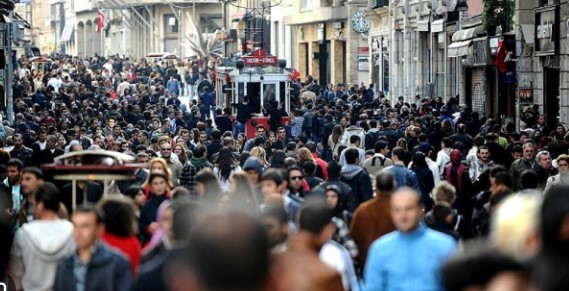 Türkiye'nin nüfusu için korkutan tahmin: 2050'de 93 milyon 774 bin 618 kişiye ulaşması bekleniyor