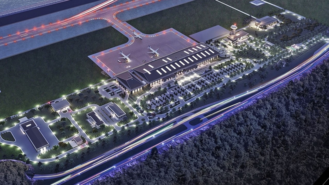 Türkiye'nin o havalimanına yıldırım düştü personel büyük şok geçirdi! İlginç anlar ortaya çıktı!