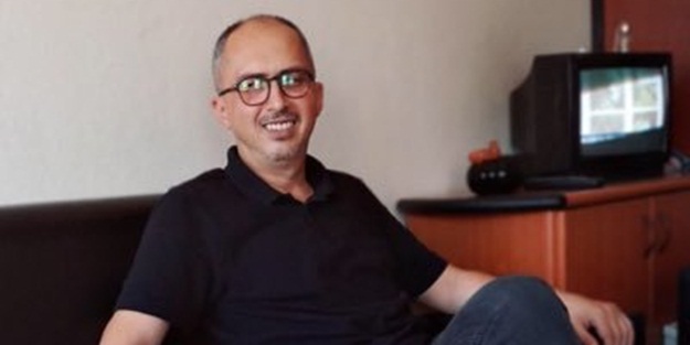 Türkiye'nin tek görme engelli köşe yazarından Saygı Öztürk'e gazetecilik dersi!