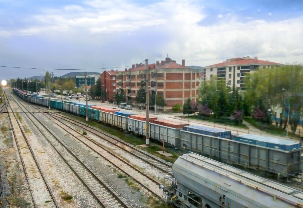Türkiye’nin tek seferde en uzağa giden en uzun ihracat treni yolda 