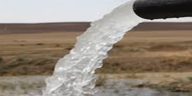 Türkiye'nin ünlü yaylasında büyük bir su kaynağına ulaşıldı! Yerin 61 metre altından bir anda fışkırdı